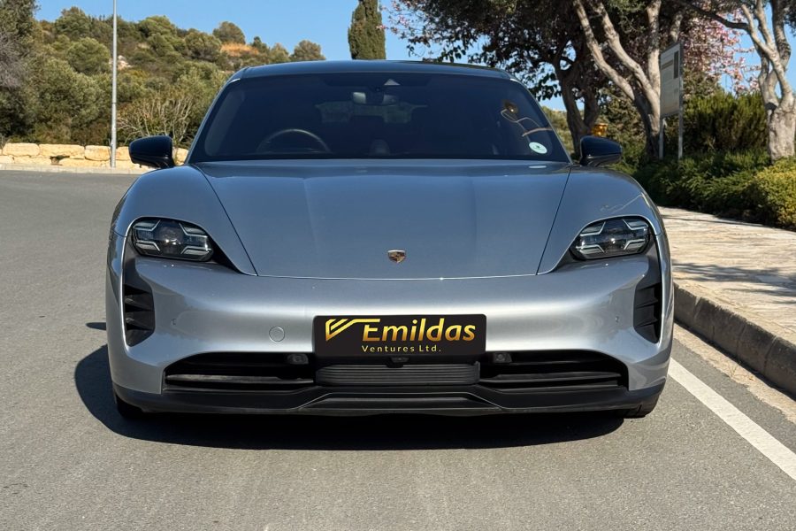 Porsche Taycan 4S
