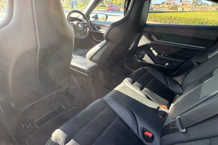 Porsche Taycan 4S